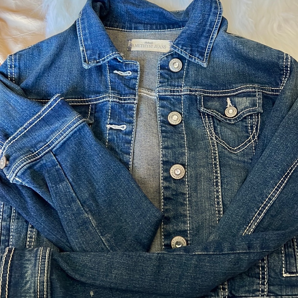 Amethyst Jeans distressed blue Jean jacket size small
